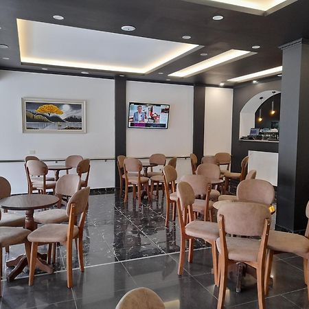 Golden Sleep Hostel Шкодер Екстер'єр фото