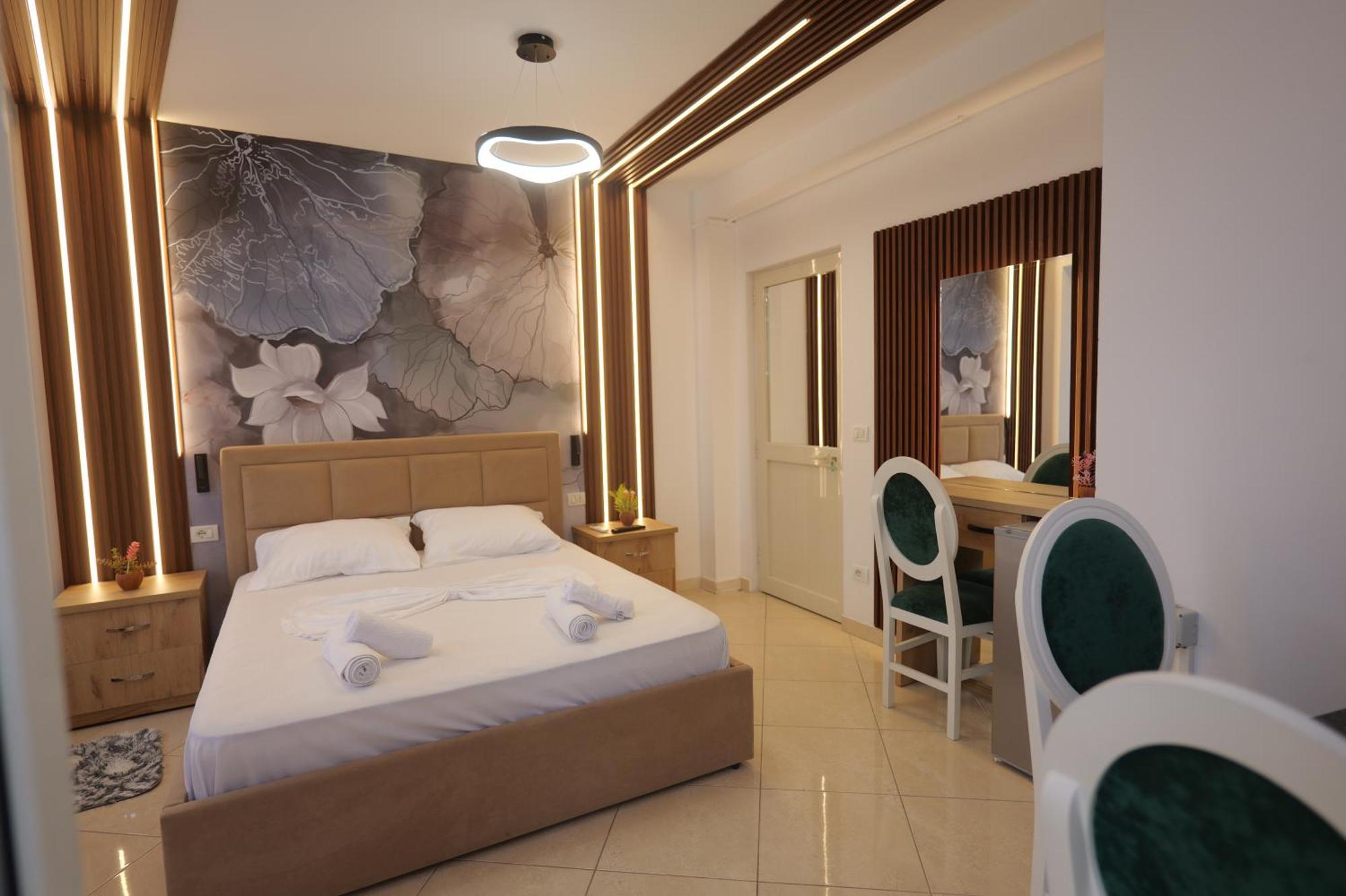 Golden Sleep Hostel Шкодер Екстер'єр фото