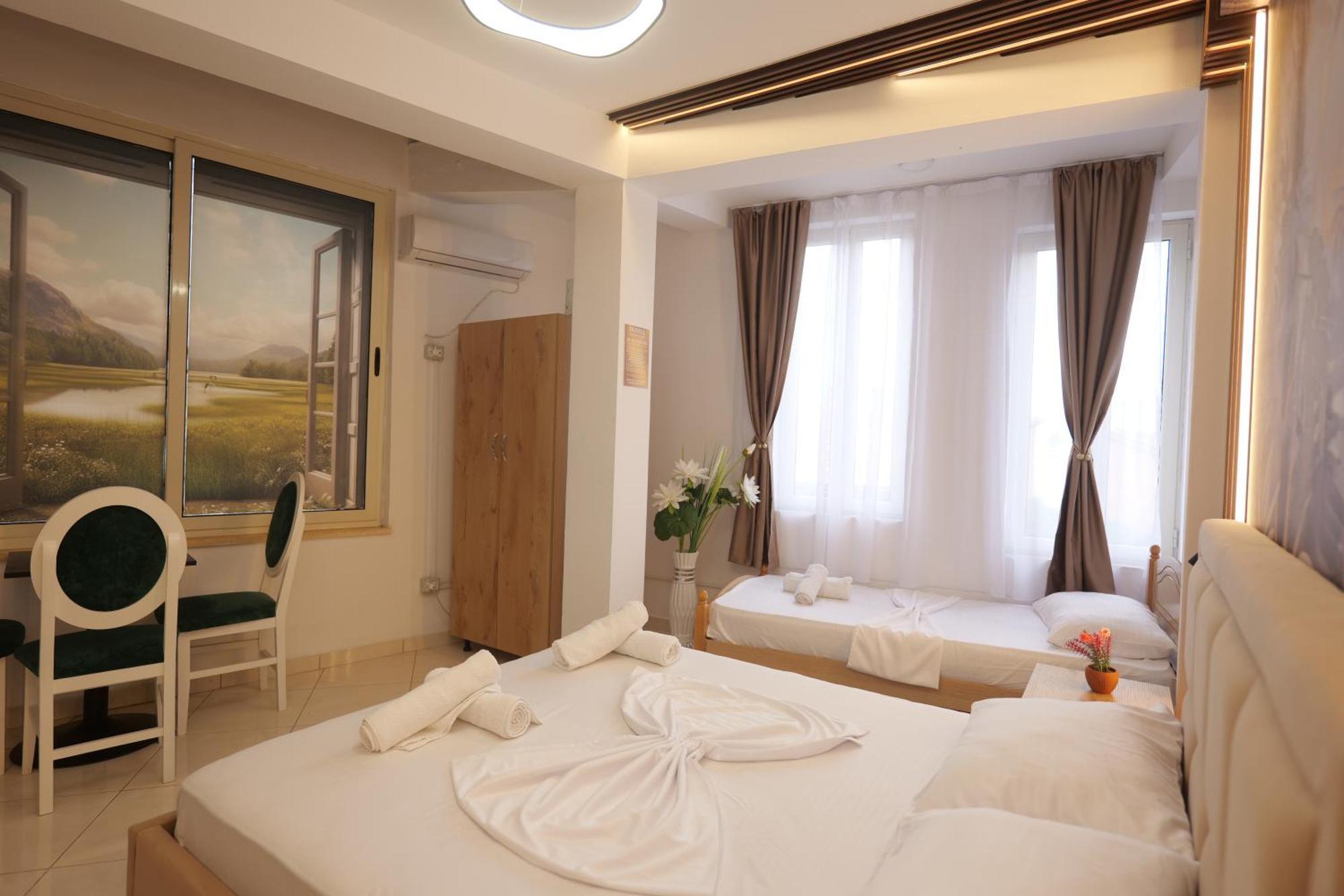 Golden Sleep Hostel Шкодер Екстер'єр фото