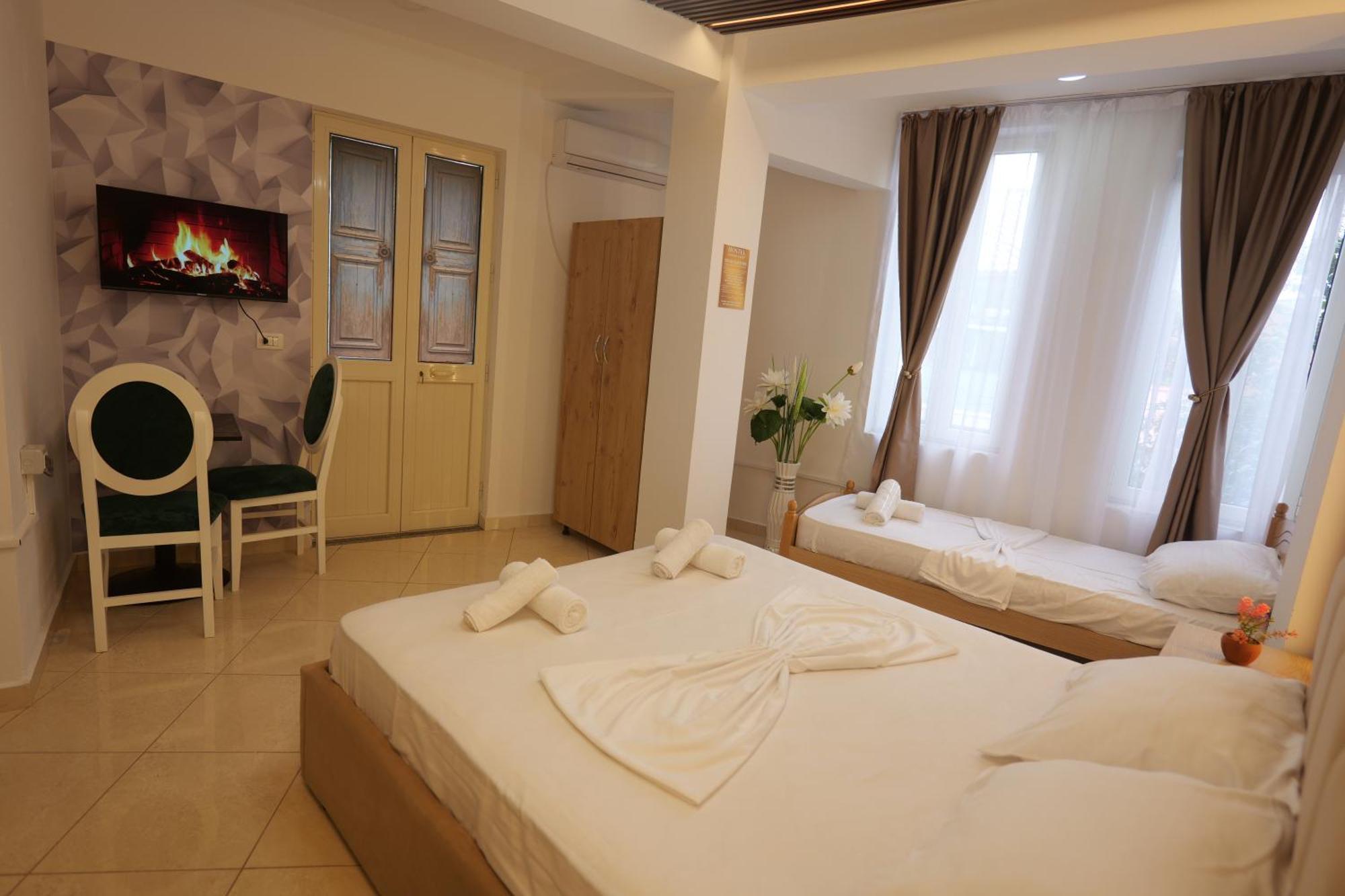Golden Sleep Hostel Шкодер Екстер'єр фото