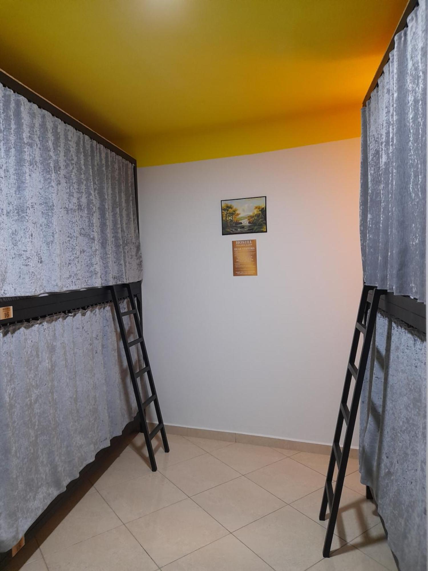 Golden Sleep Hostel Шкодер Екстер'єр фото