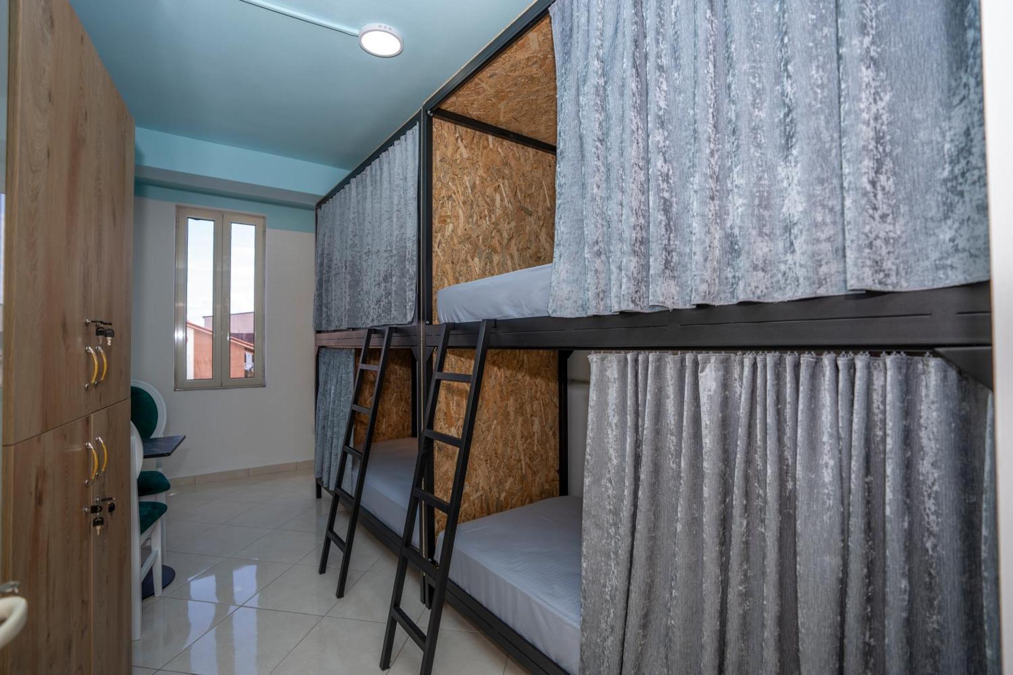 Golden Sleep Hostel Шкодер Екстер'єр фото